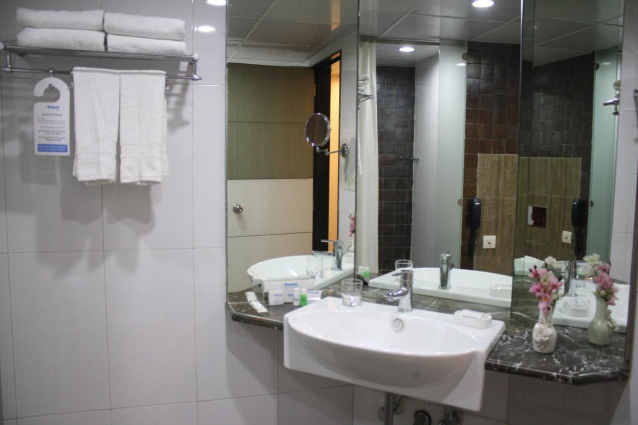 Orbett Hotel Pune Exterior foto