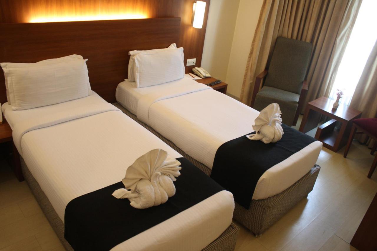 Orbett Hotel Pune Exterior foto
