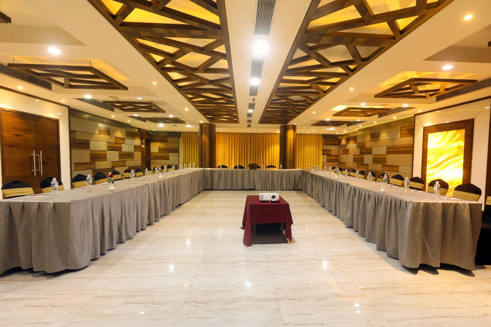 Orbett Hotel Pune Exterior foto