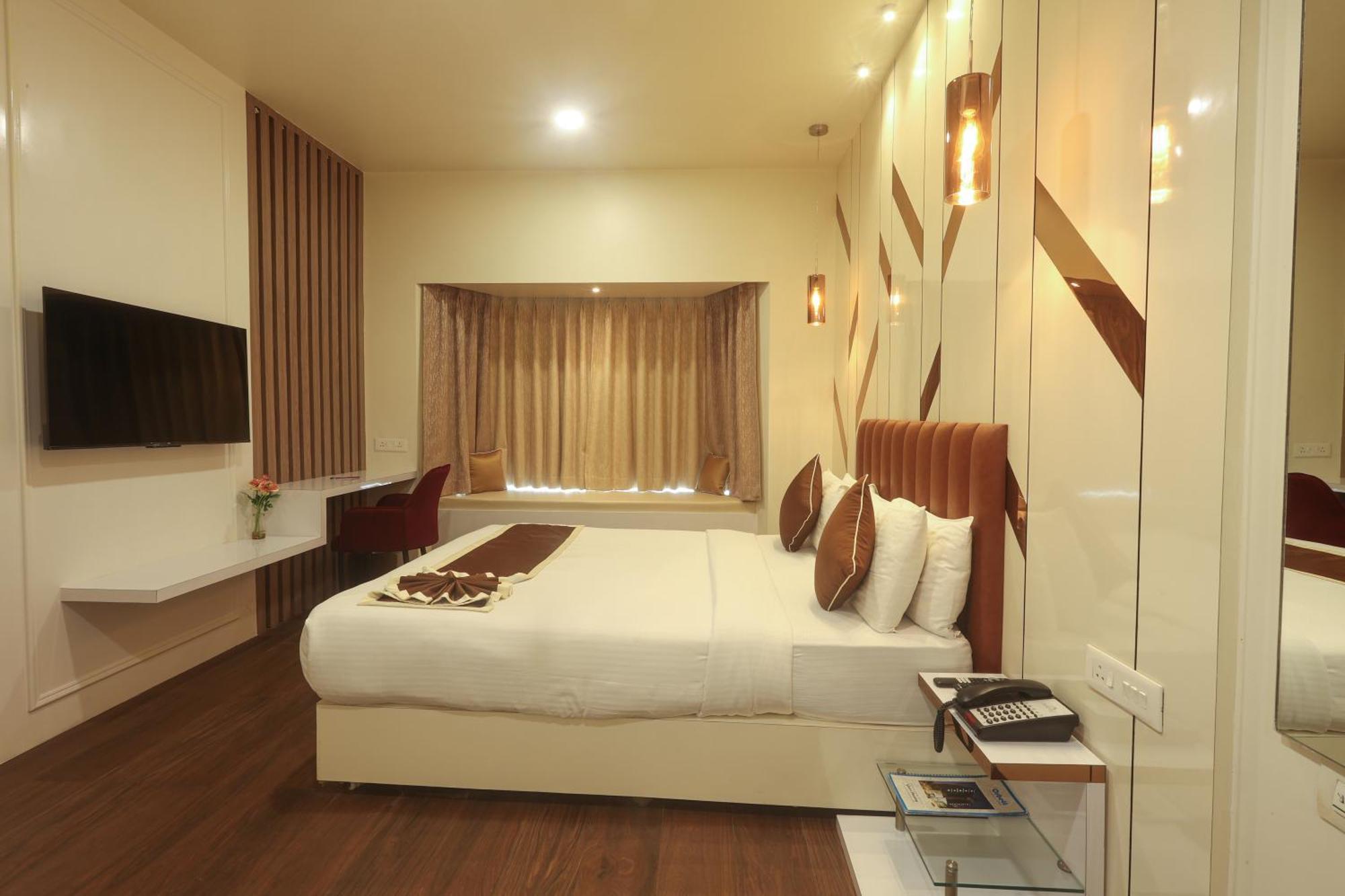 Orbett Hotel Pune Exterior foto